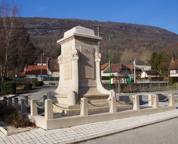 monument-aux-morts